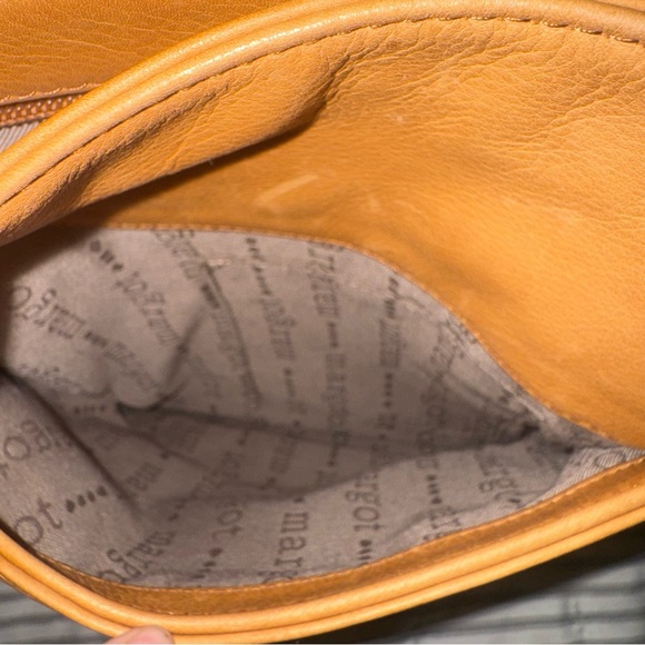 Margot New York tan brown Leather Heritage Front Pocket Crossbody, Zip Close - Picture 6 of 7